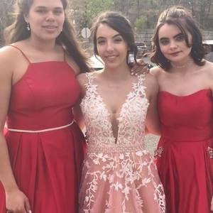 Meet your Posher, Lauren